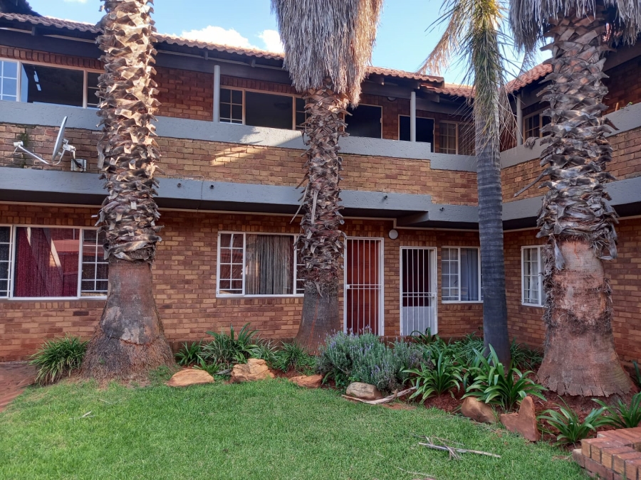 2 Bedroom Property for Sale in Kenleaf Gauteng