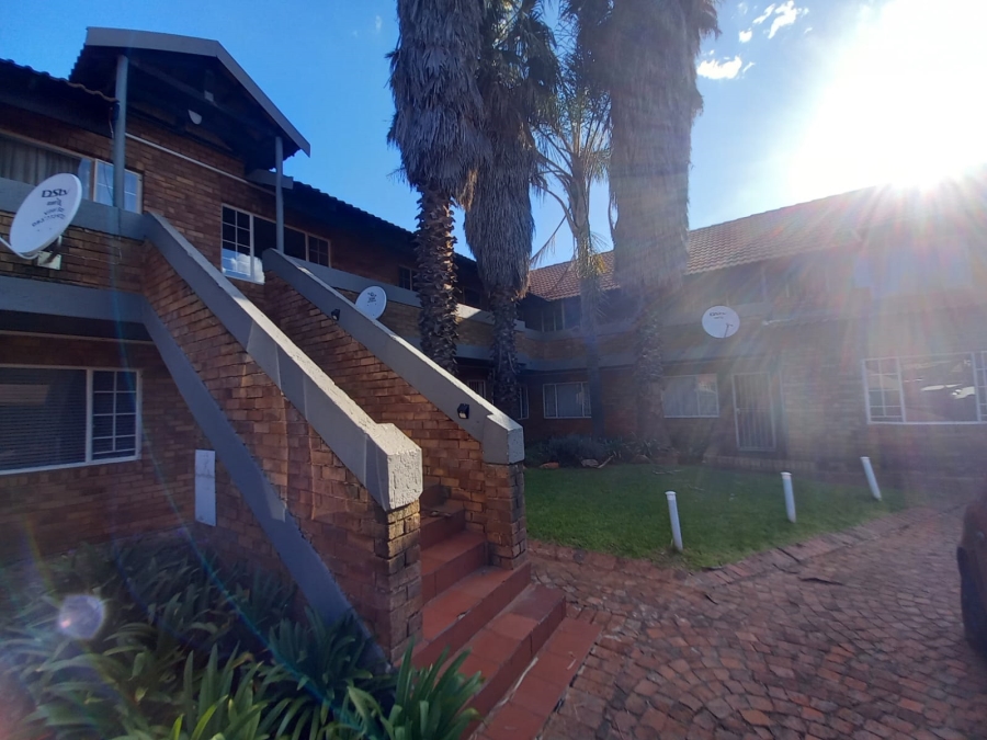 2 Bedroom Property for Sale in Kenleaf Gauteng