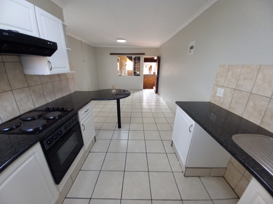 2 Bedroom Property for Sale in Kenleaf Gauteng