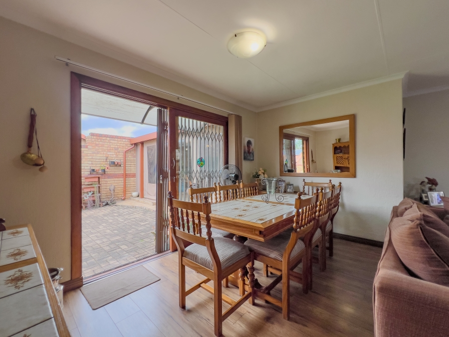 3 Bedroom Property for Sale in Van Riebeeck Park Gauteng