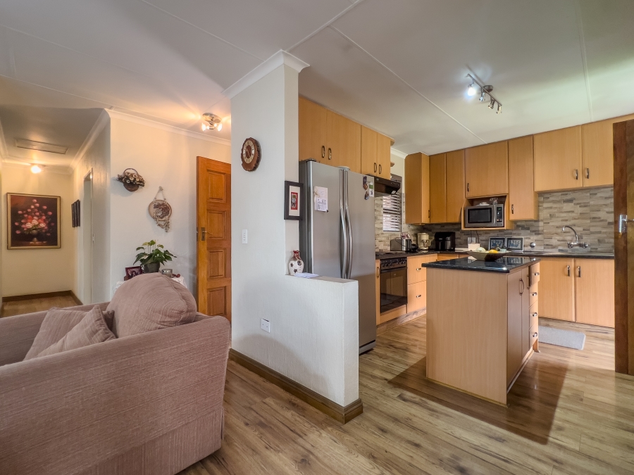 3 Bedroom Property for Sale in Van Riebeeck Park Gauteng