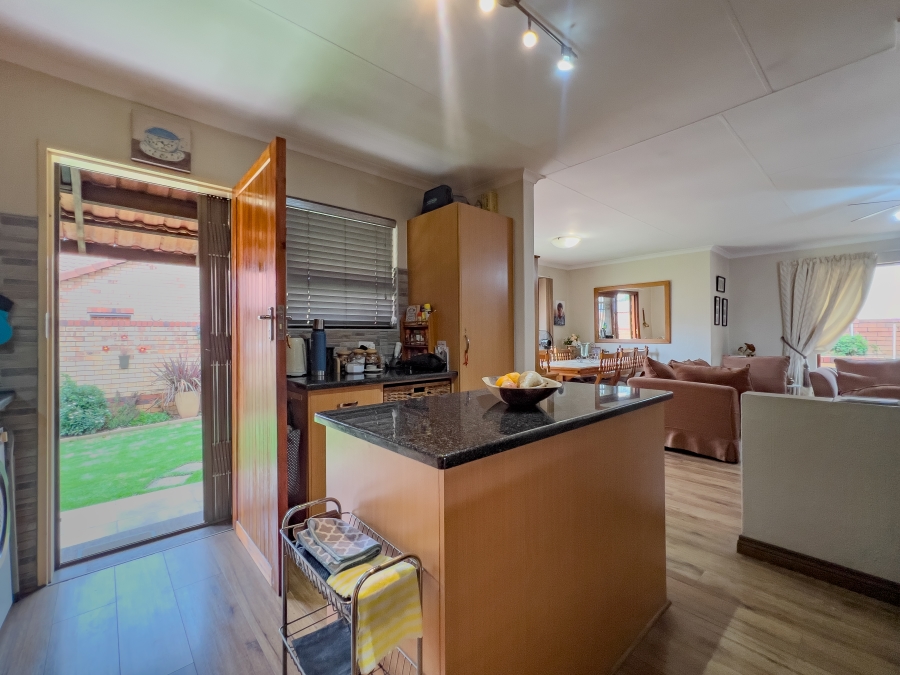 3 Bedroom Property for Sale in Van Riebeeck Park Gauteng