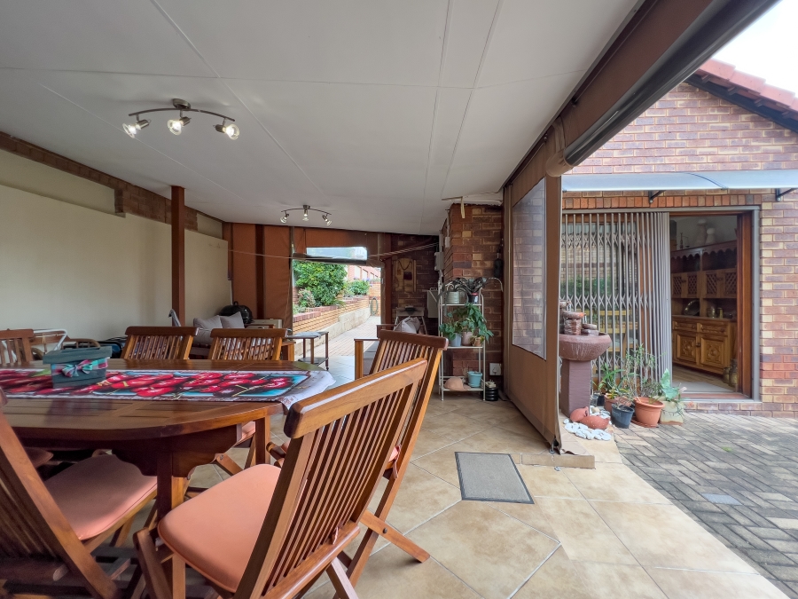 3 Bedroom Property for Sale in Van Riebeeck Park Gauteng