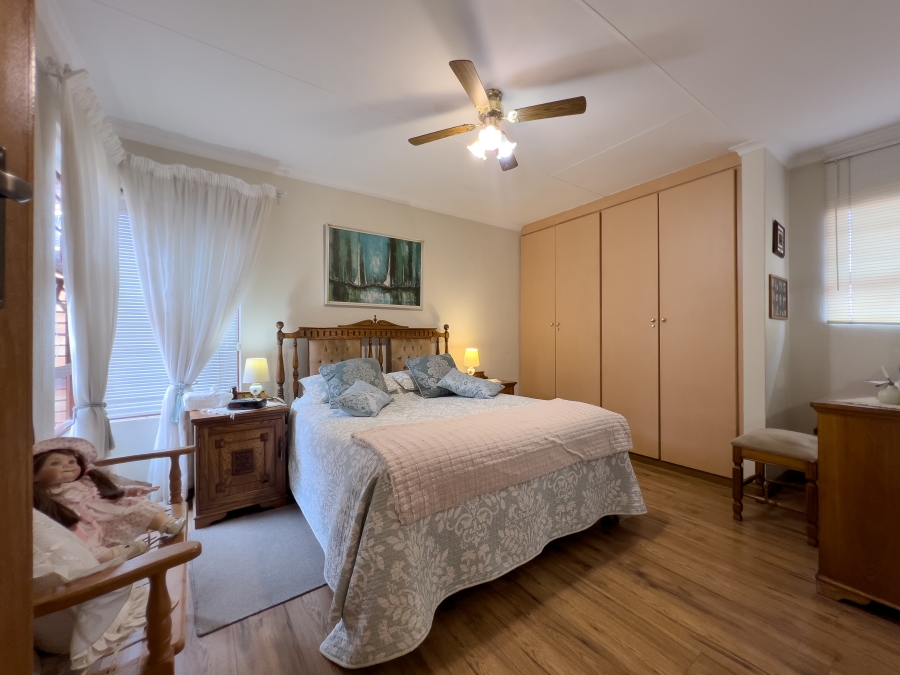 3 Bedroom Property for Sale in Van Riebeeck Park Gauteng