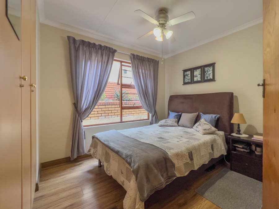 3 Bedroom Property for Sale in Van Riebeeck Park Gauteng