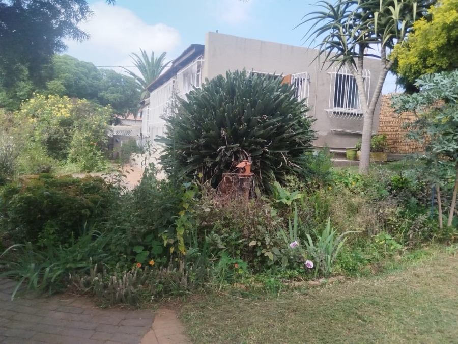 7 Bedroom Property for Sale in Kensington Gauteng