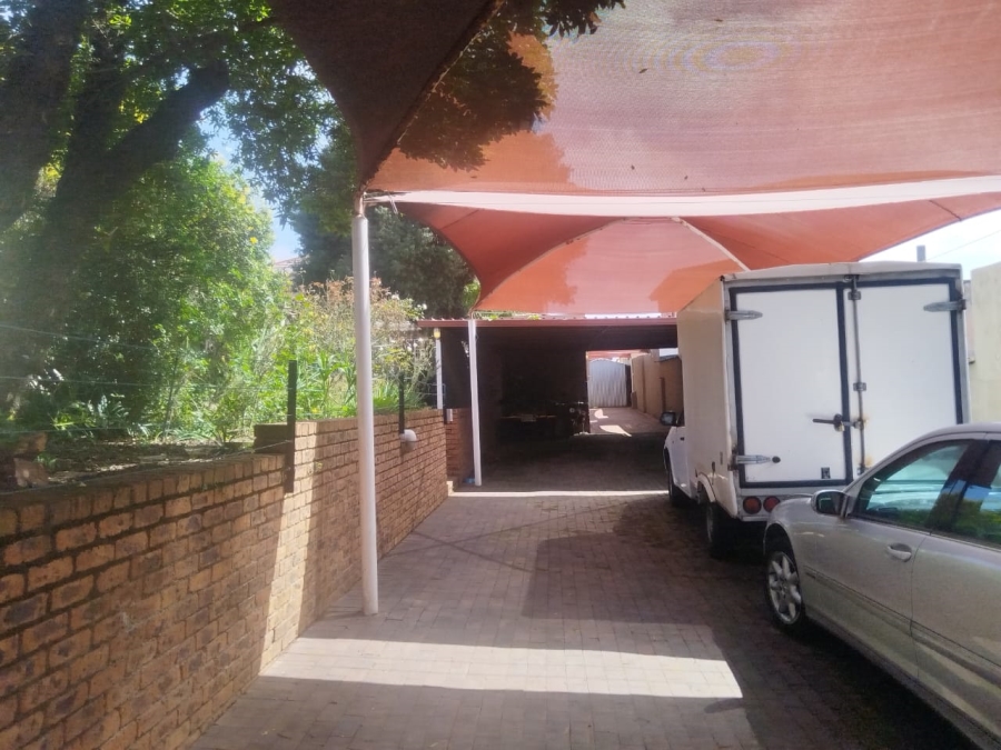 7 Bedroom Property for Sale in Kensington Gauteng
