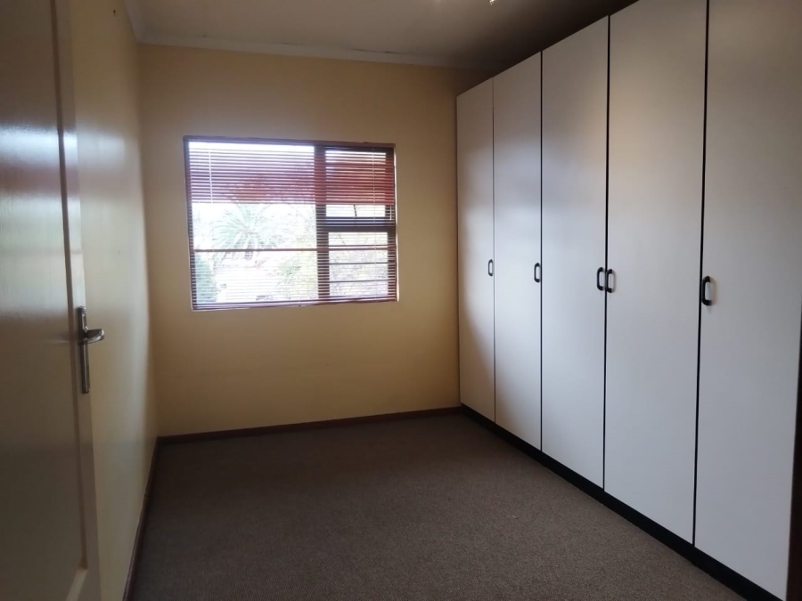 7 Bedroom Property for Sale in Kensington Gauteng