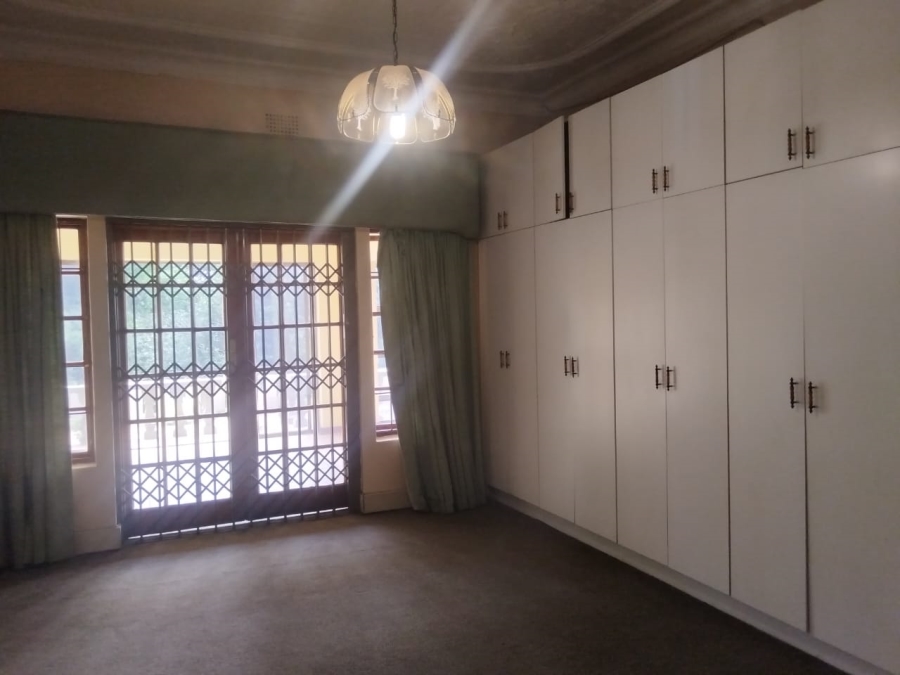 7 Bedroom Property for Sale in Kensington Gauteng