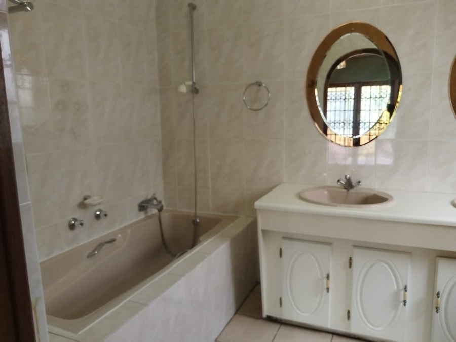7 Bedroom Property for Sale in Kensington Gauteng