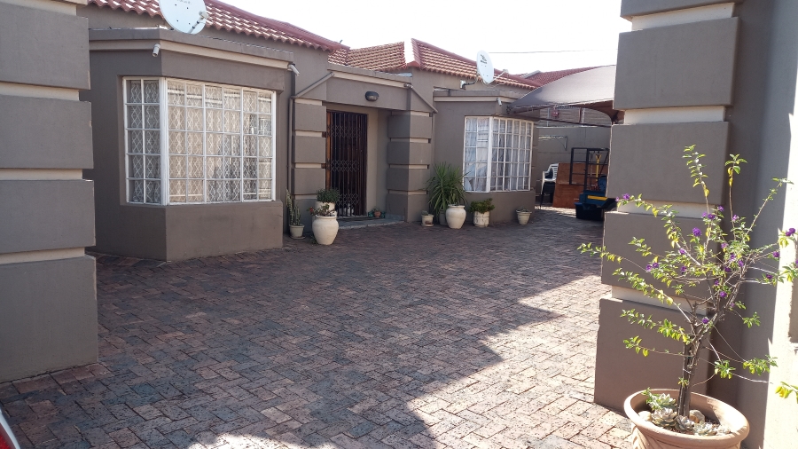 To Let 3 Bedroom Property for Rent in Vanderbijlpark SW 5 Gauteng