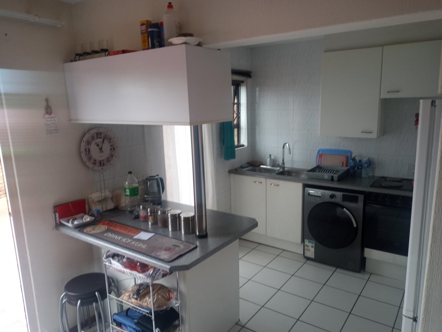 2 Bedroom Property for Sale in Ridgeway Gauteng