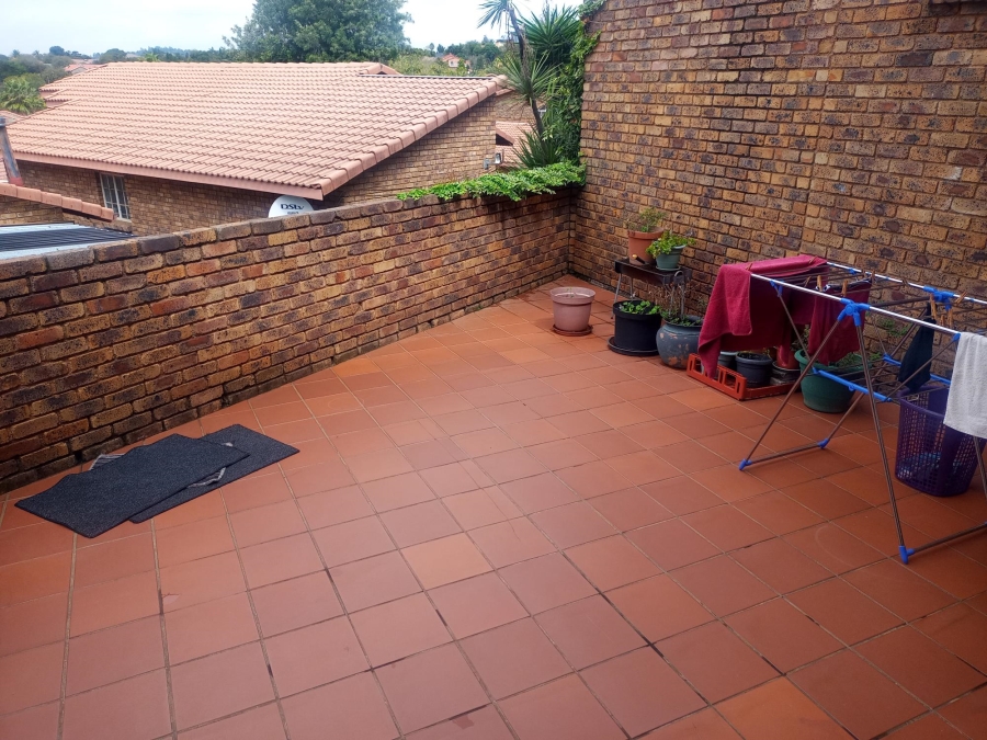 2 Bedroom Property for Sale in Ridgeway Gauteng