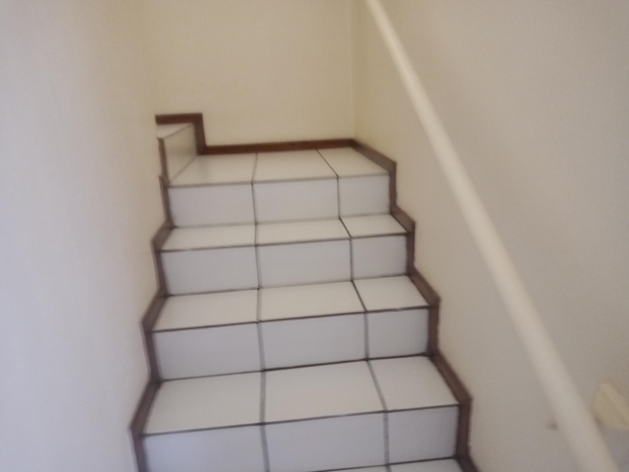 2 Bedroom Property for Sale in Ridgeway Gauteng