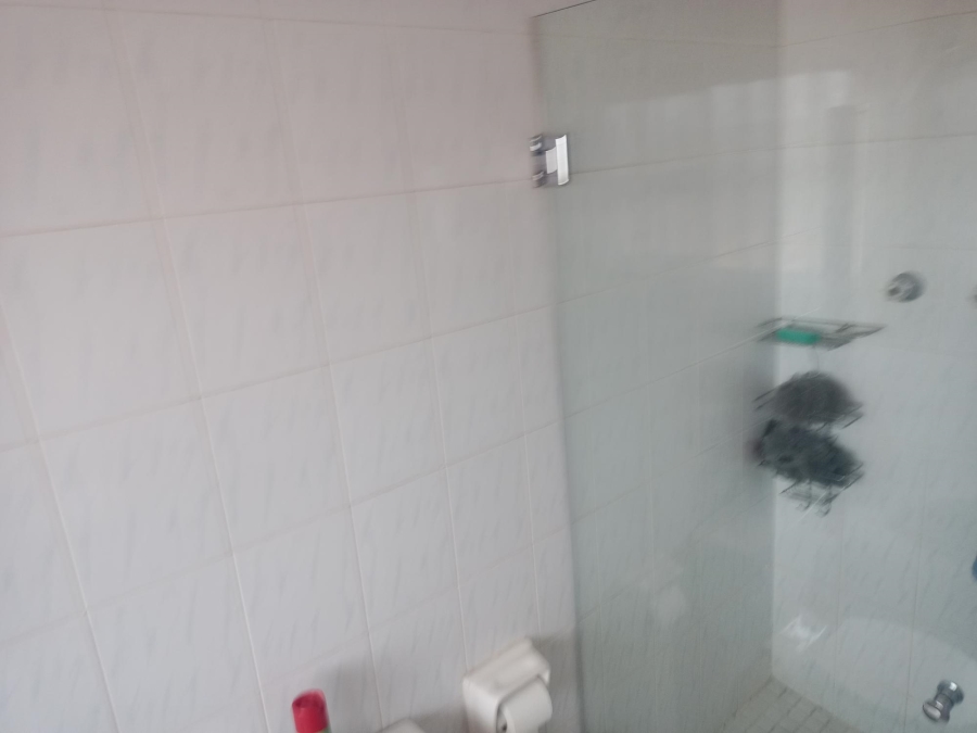 2 Bedroom Property for Sale in Ridgeway Gauteng