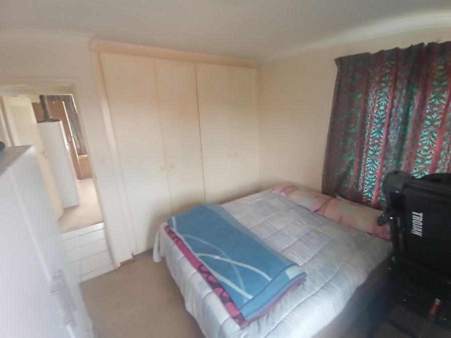 2 Bedroom Property for Sale in Ridgeway Gauteng