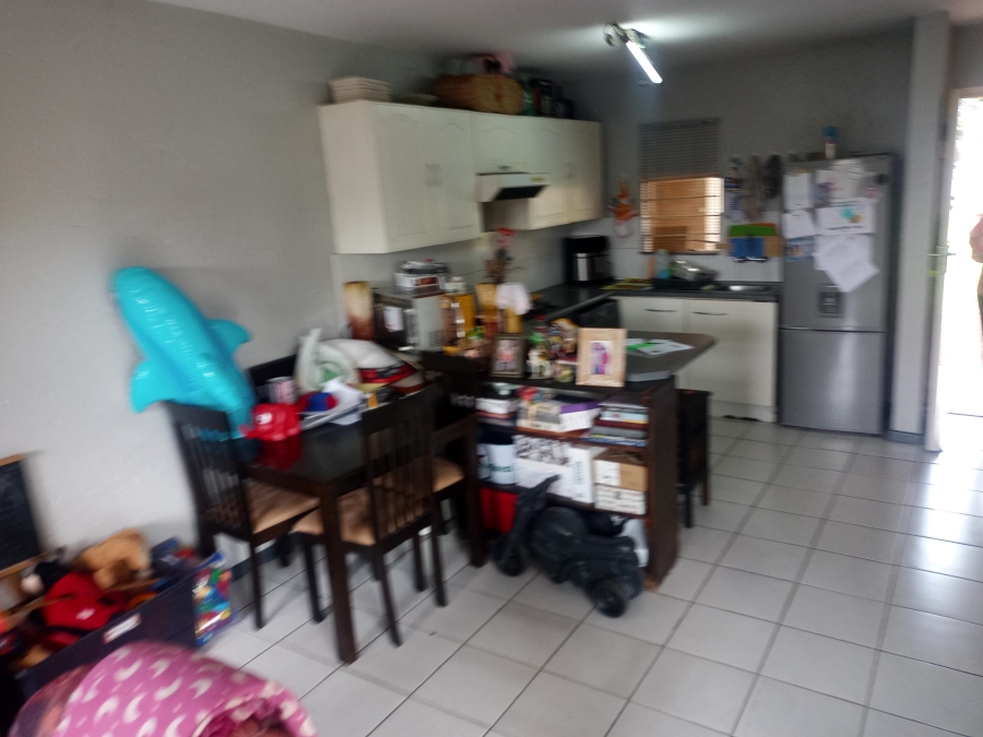 1 Bedroom Property for Sale in Brackendowns Gauteng