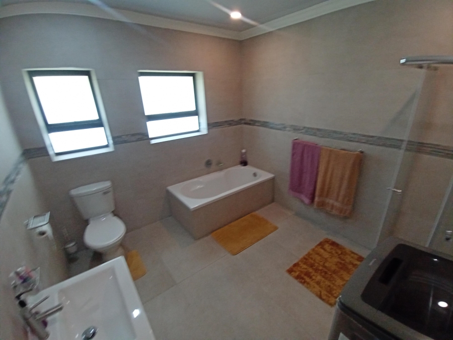 4 Bedroom Property for Sale in Brackenhurst Gauteng