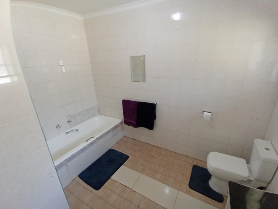 4 Bedroom Property for Sale in Brackenhurst Gauteng