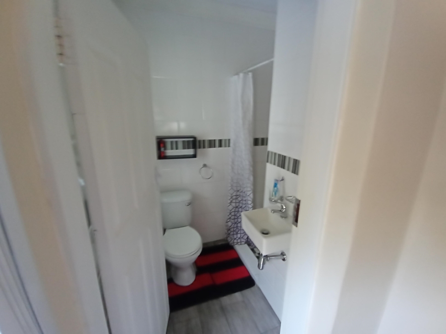 4 Bedroom Property for Sale in Brackenhurst Gauteng