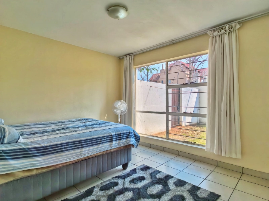 2 Bedroom Property for Sale in Blackheath Gauteng
