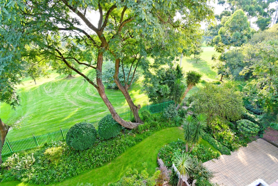 2 Bedroom Property for Sale in Atholl Gauteng