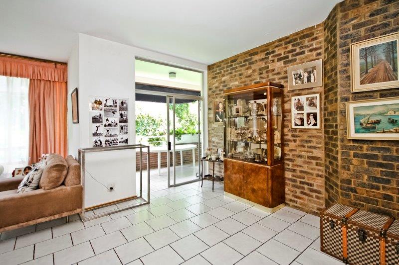 2 Bedroom Property for Sale in Atholl Gauteng