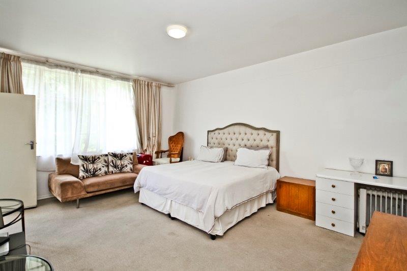 2 Bedroom Property for Sale in Atholl Gauteng