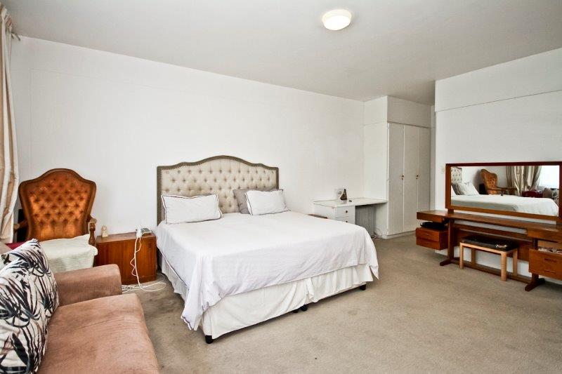 2 Bedroom Property for Sale in Atholl Gauteng