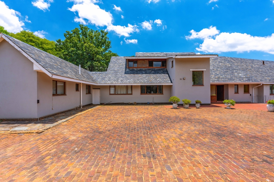 5 Bedroom Property for Sale in Bryanston Gauteng