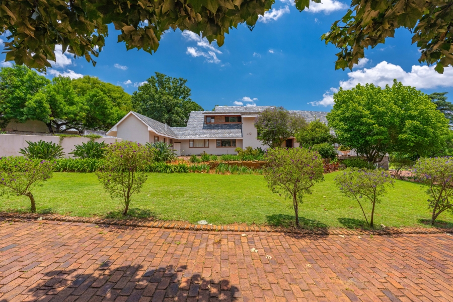 5 Bedroom Property for Sale in Bryanston Gauteng