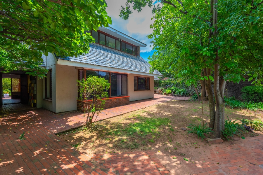 5 Bedroom Property for Sale in Bryanston Gauteng