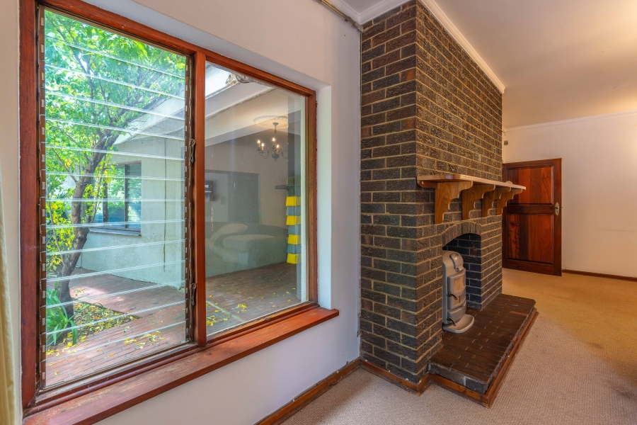 5 Bedroom Property for Sale in Bryanston Gauteng