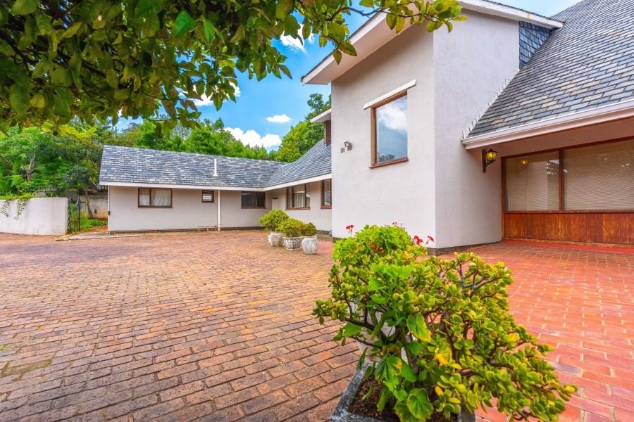 5 Bedroom Property for Sale in Bryanston Gauteng