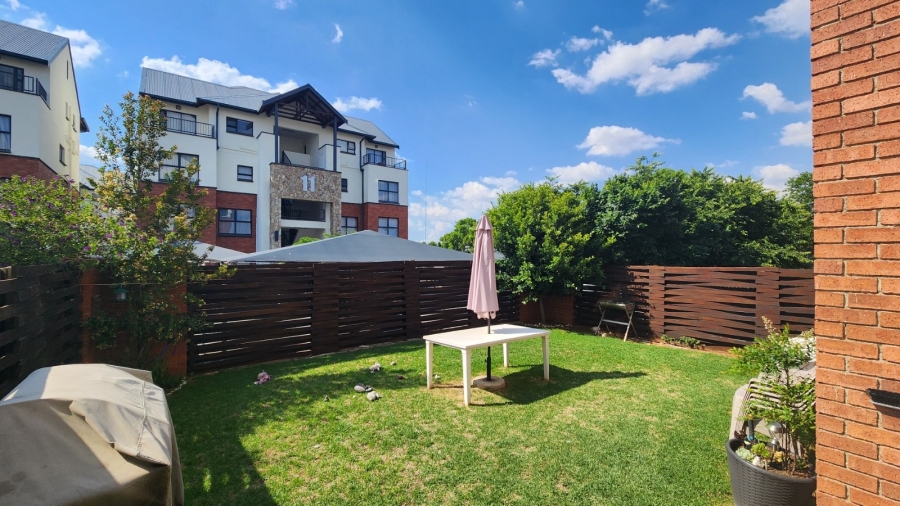 To Let 3 Bedroom Property for Rent in Greenstone Hill Gauteng