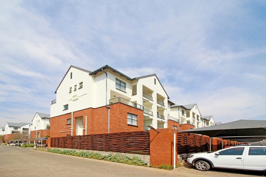 To Let 3 Bedroom Property for Rent in Greenstone Hill Gauteng