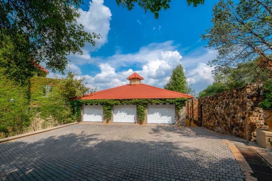 5 Bedroom Property for Sale in Cornwall Hill Gauteng