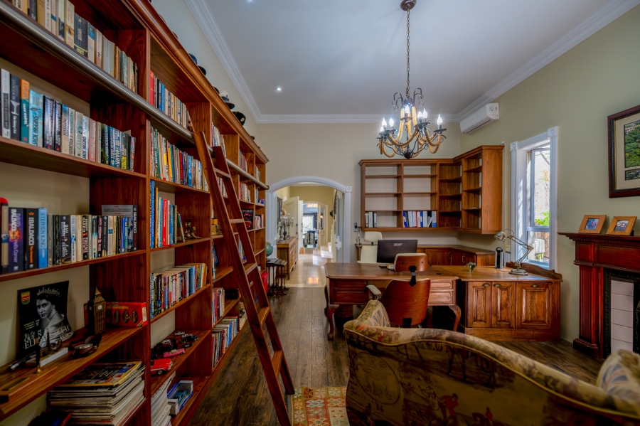 5 Bedroom Property for Sale in Cornwall Hill Gauteng