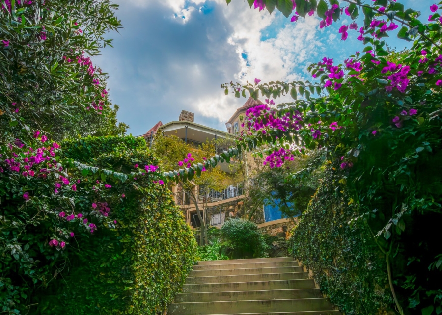 5 Bedroom Property for Sale in Cornwall Hill Gauteng