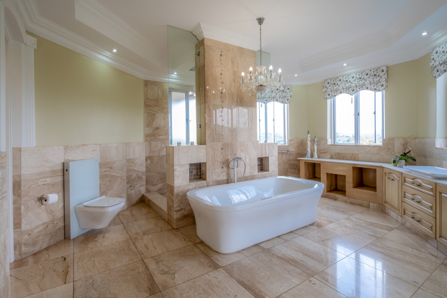 5 Bedroom Property for Sale in Cornwall Hill Gauteng