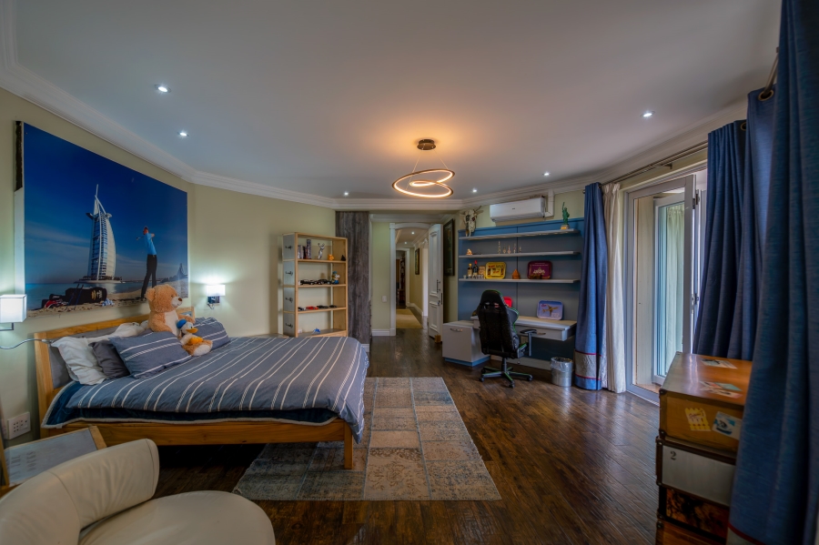 5 Bedroom Property for Sale in Cornwall Hill Gauteng