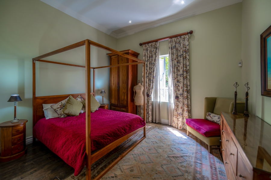 5 Bedroom Property for Sale in Cornwall Hill Gauteng