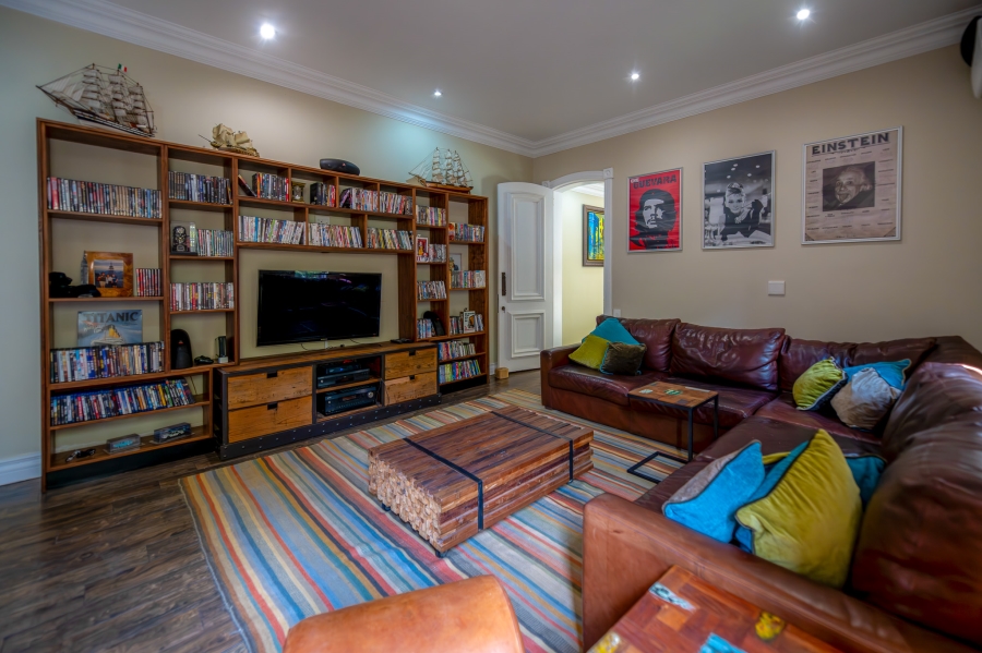 5 Bedroom Property for Sale in Cornwall Hill Gauteng