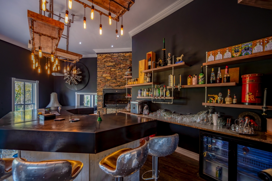 5 Bedroom Property for Sale in Cornwall Hill Gauteng