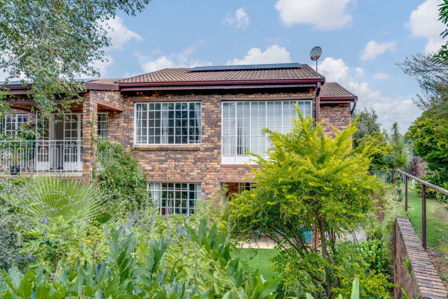 1 Bedroom Property for Sale in Bryanston Gauteng