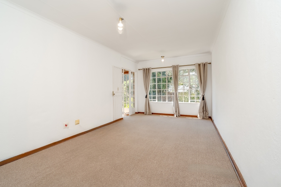 1 Bedroom Property for Sale in Bryanston Gauteng