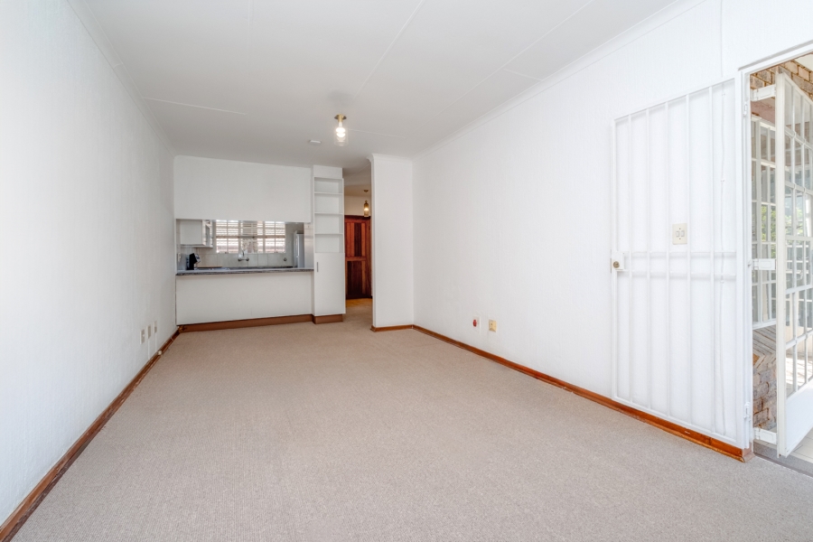 1 Bedroom Property for Sale in Bryanston Gauteng