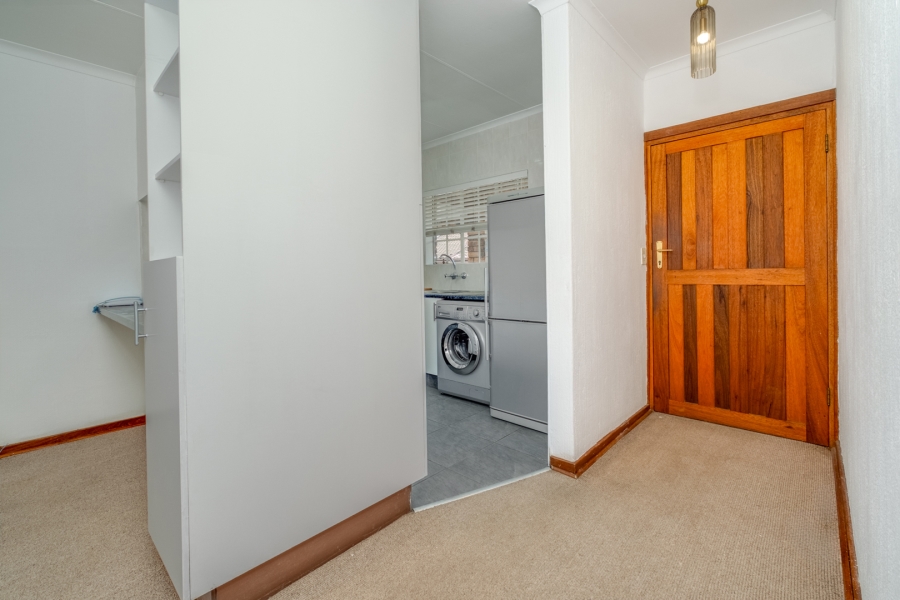 1 Bedroom Property for Sale in Bryanston Gauteng