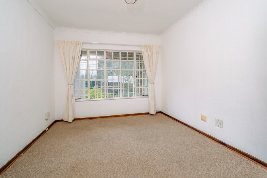 1 Bedroom Property for Sale in Bryanston Gauteng