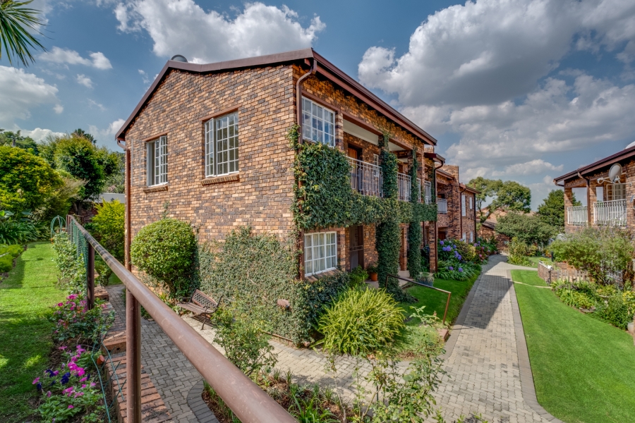 1 Bedroom Property for Sale in Bryanston Gauteng